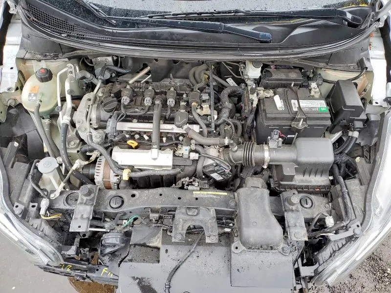 2021 NISSAN VERSA S  