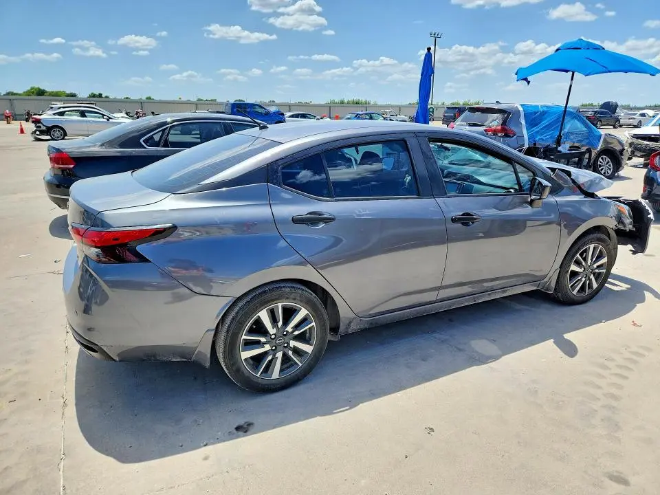 2024 NISSAN VERSA S  