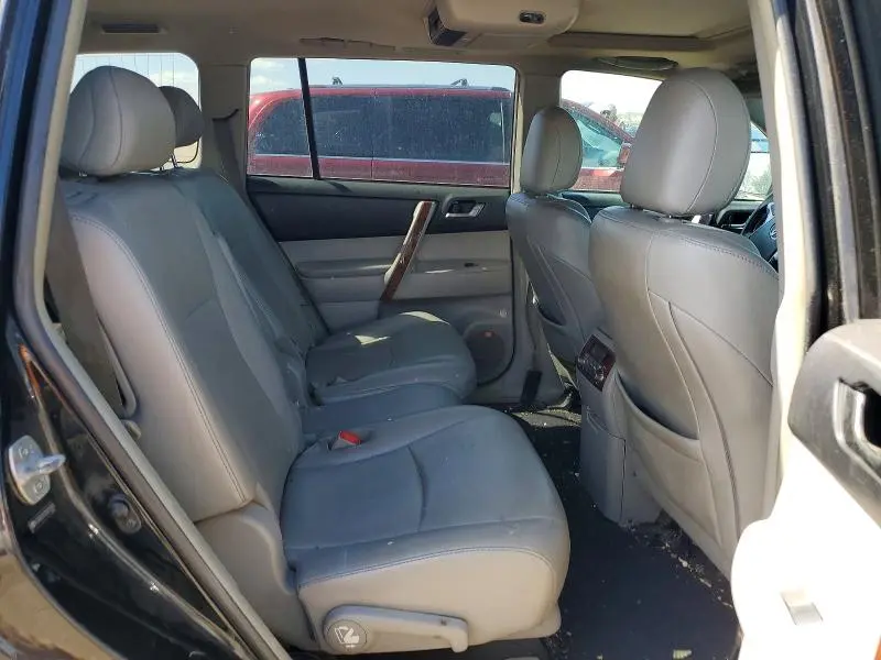 2011 TOYOTA HIGHLANDER LIMITED  