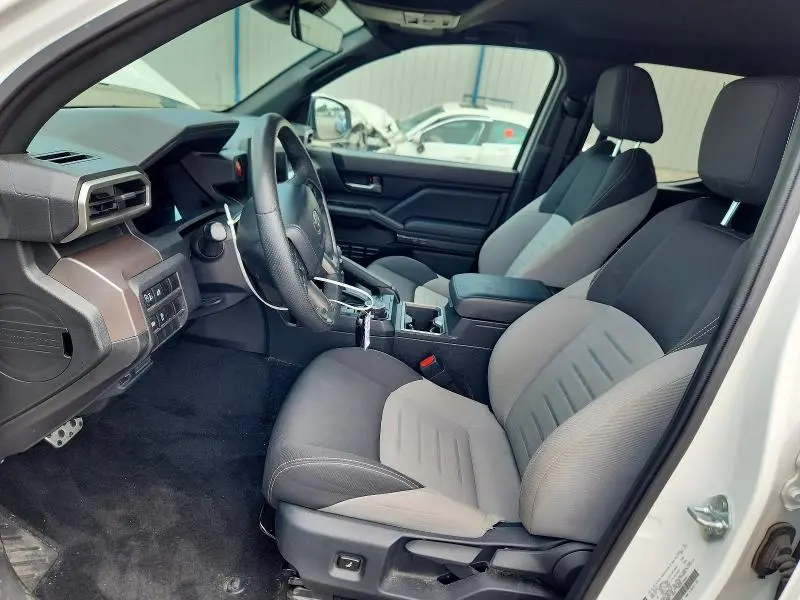2025 TOYOTA TACOMA TRD SPORT  