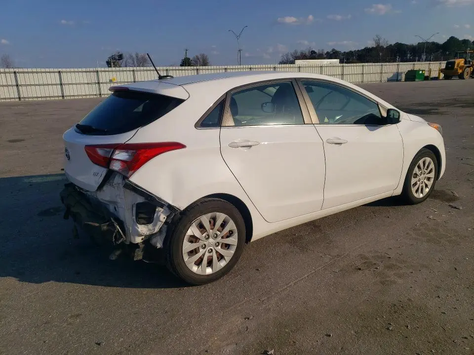 2016 HYUNDAI ELANTRA GT BASE  