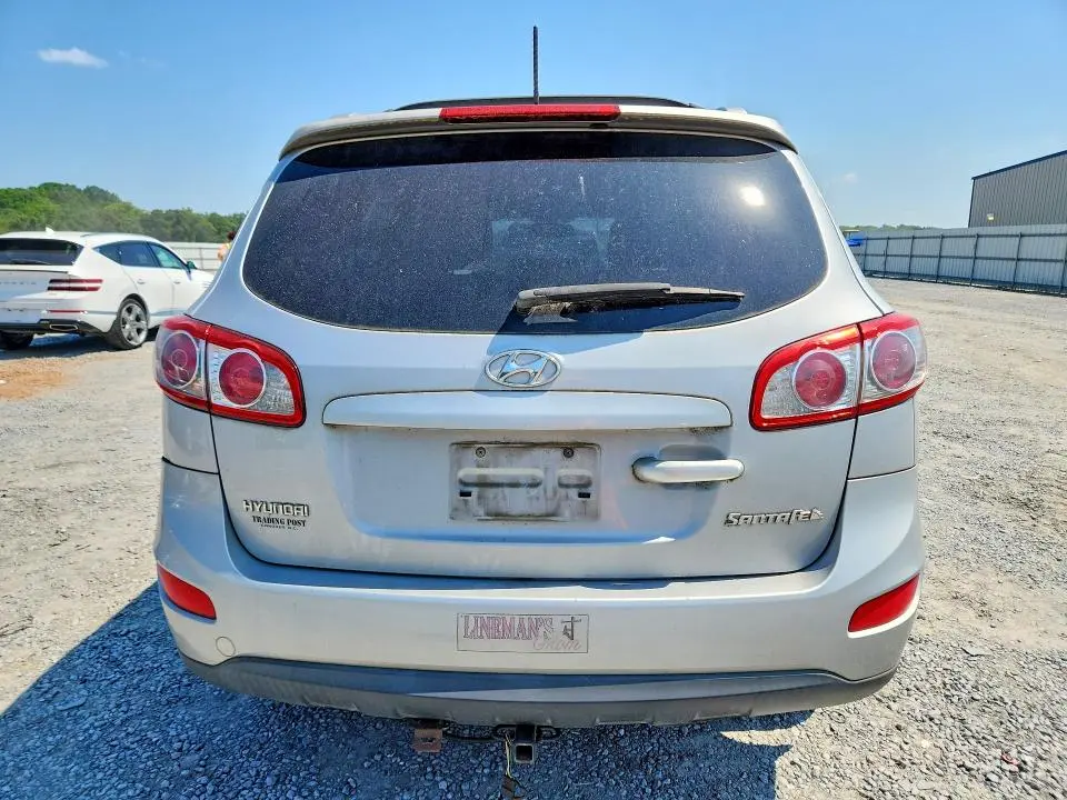 2010 HYUNDAI SANTA FE SE  