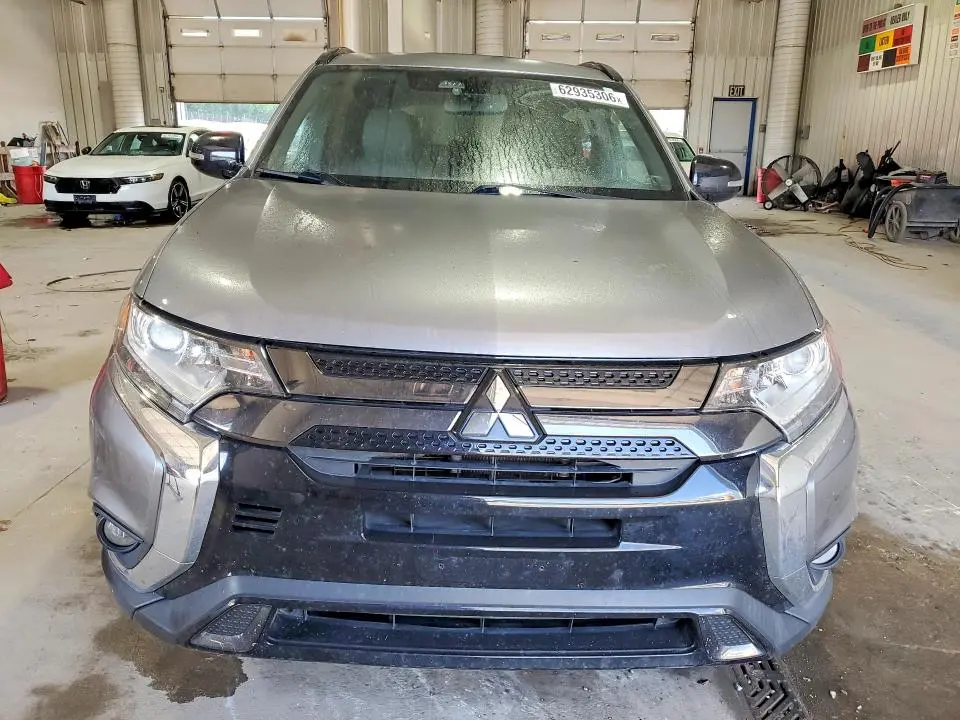 2020 MITSUBISHI OUTLANDER SE  