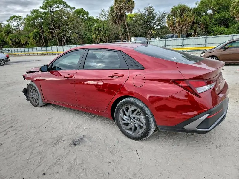 2024 HYUNDAI ELANTRA SEL  