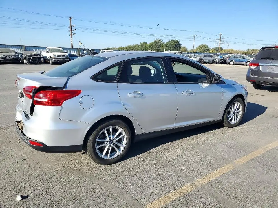 2018 FORD FOCUS SE  