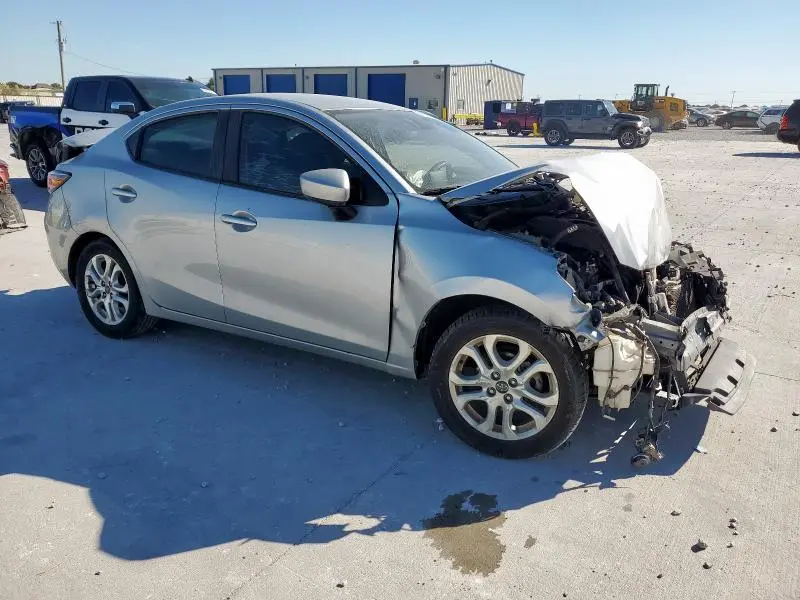 2017 TOYOTA YARIS IA   