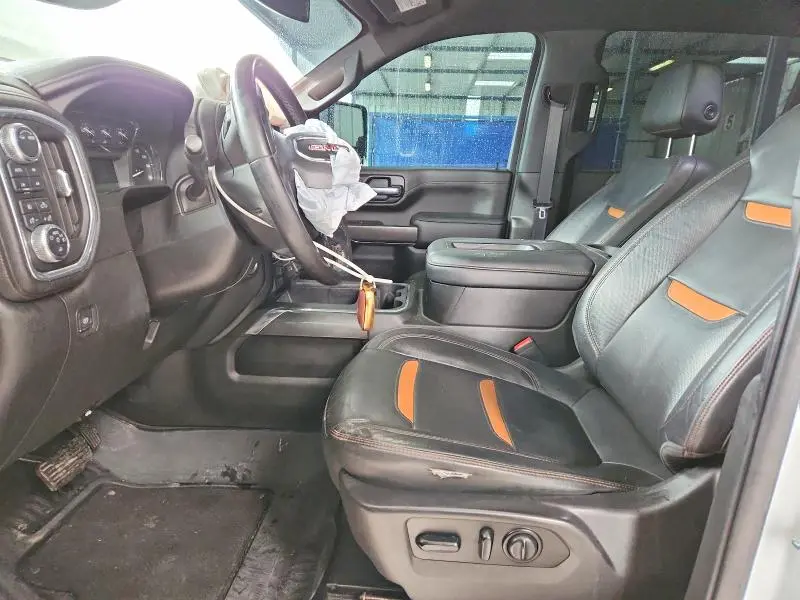 2021 GMC SIERRA K2500 AT4  