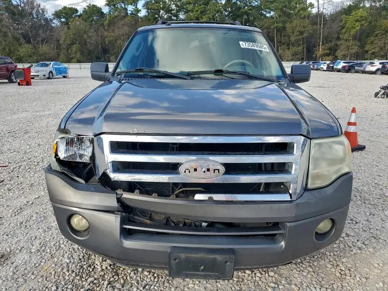 2010 FORD EXPEDITION XLT  
