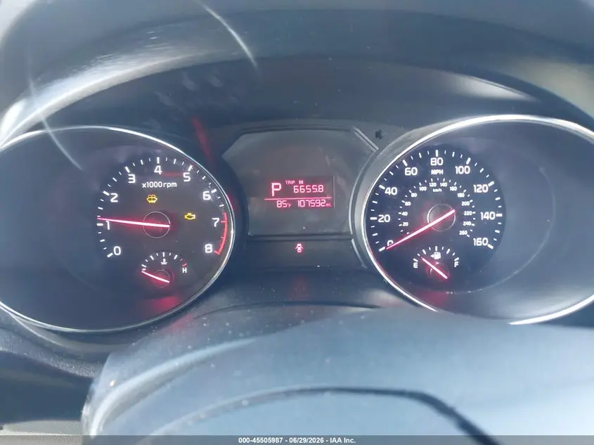 2016 KIA SEDONA LX
