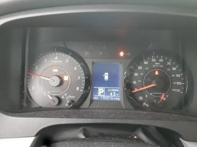 2015 TOYOTA SIENNA LE  