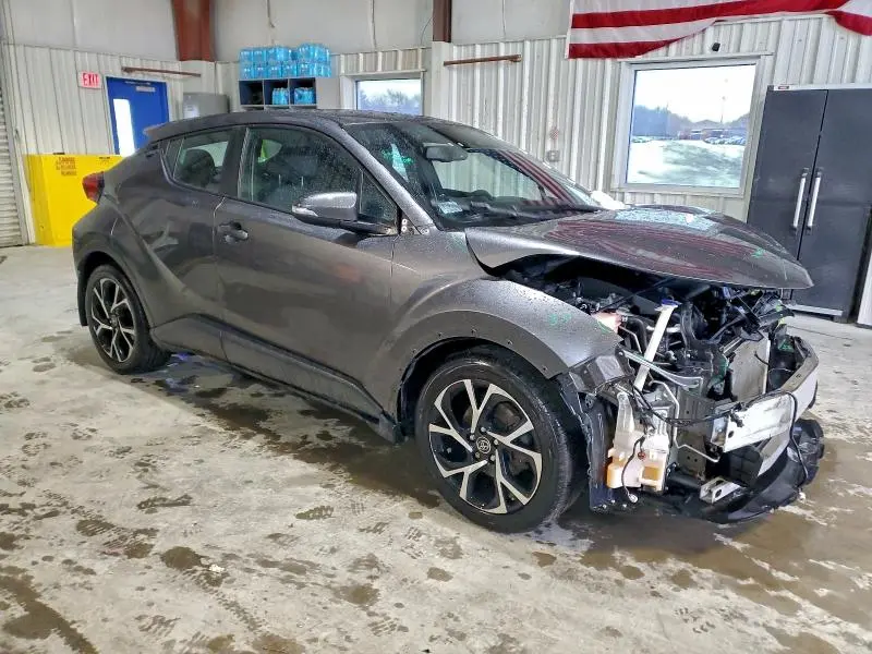 2018 TOYOTA C-HR XLE  