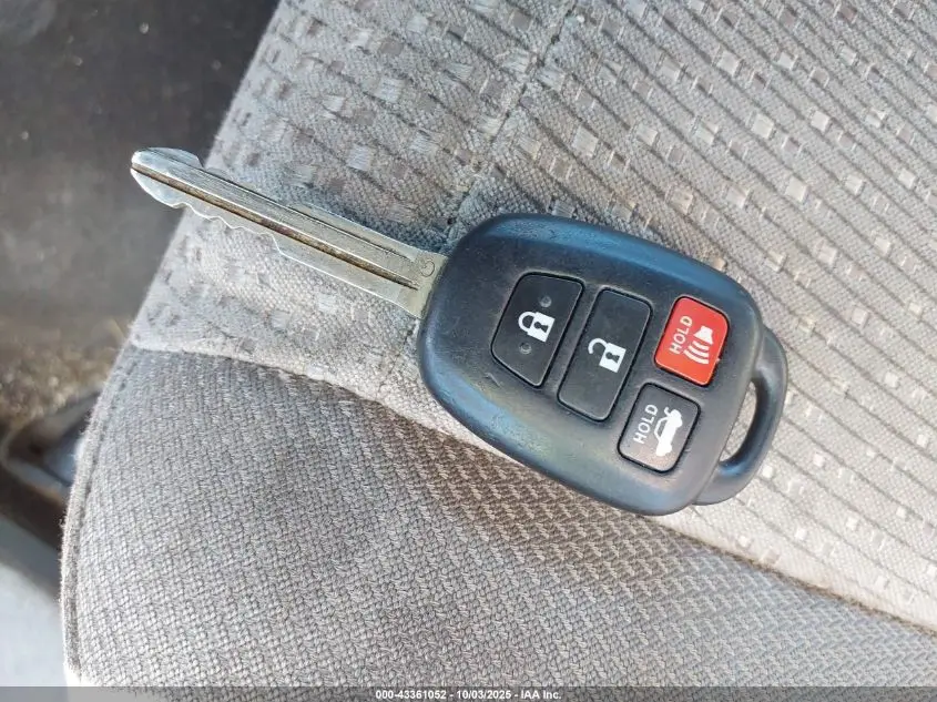 2012 TOYOTA CAMRY LE