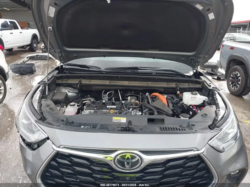 2026 TOYOTA HIGHLANDER HYBRID PLATINUM