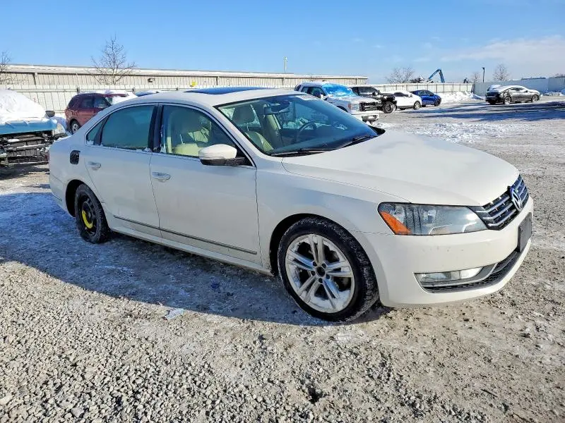 2013 VOLKSWAGEN PASSAT SEL  
