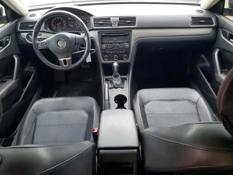 2014 VOLKSWAGEN PASSAT S  