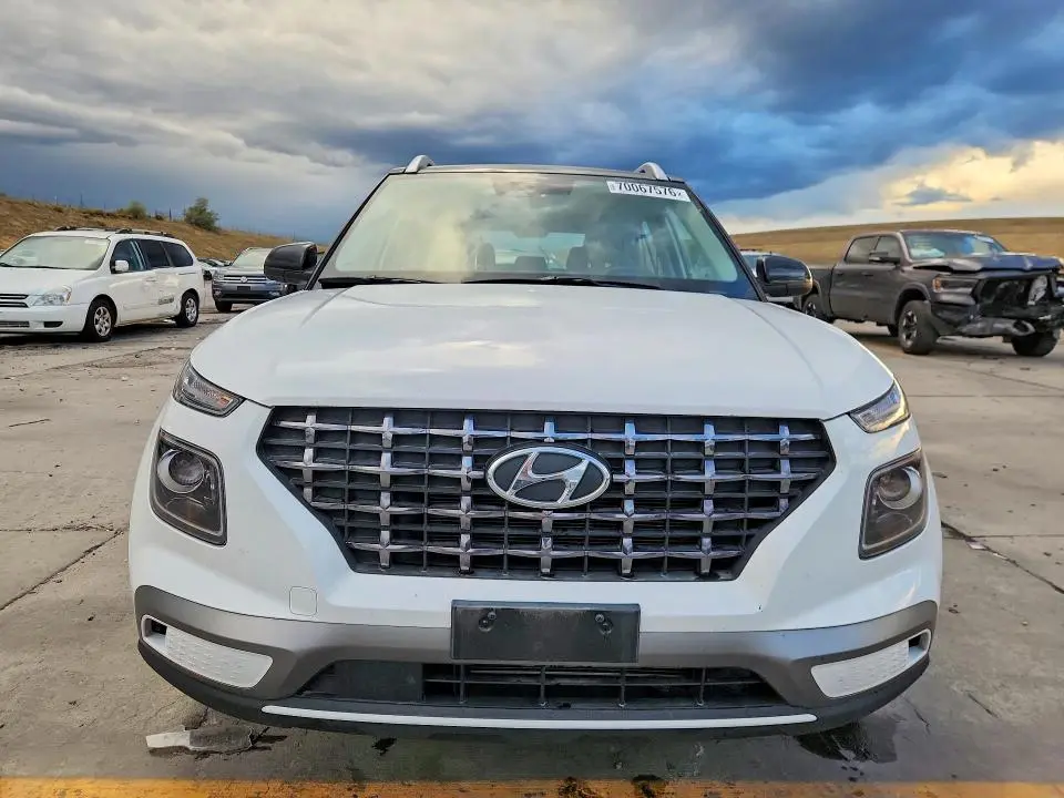 2023 HYUNDAI VENUE LIMITED  
