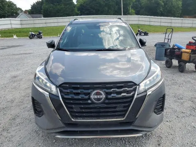 2023 NISSAN KICKS SR  