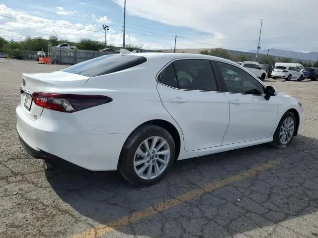 2022 TOYOTA CAMRY LE  