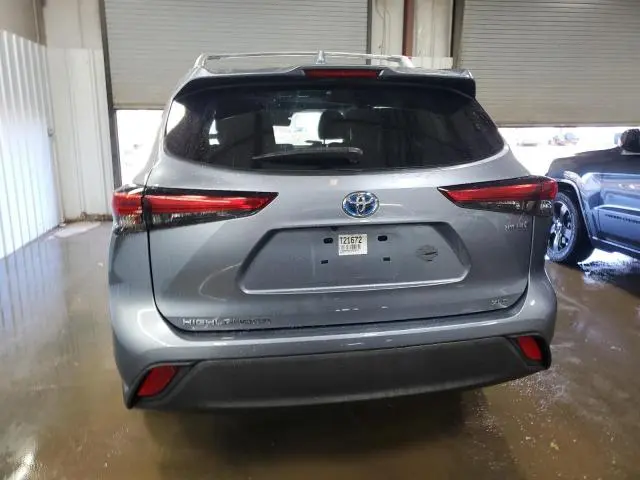 2020 TOYOTA HIGHLANDER HYBRID XLE  