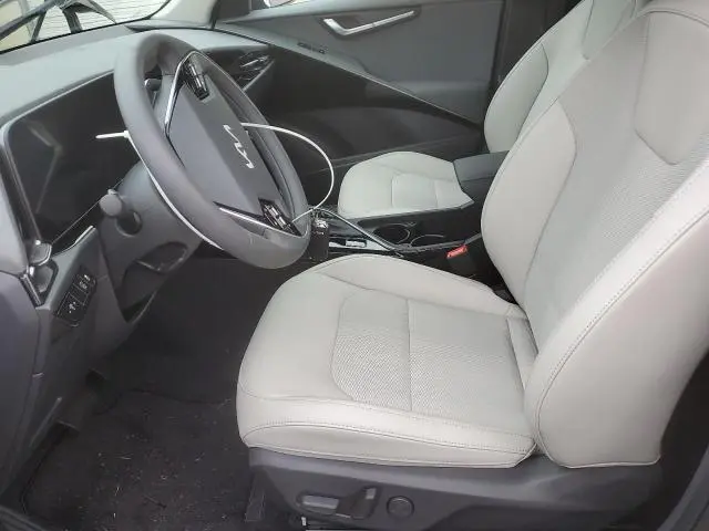 2025 KIA NIRO EX  