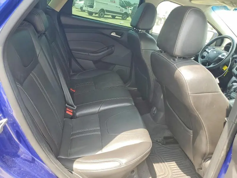2014 FORD FOCUS SE  
