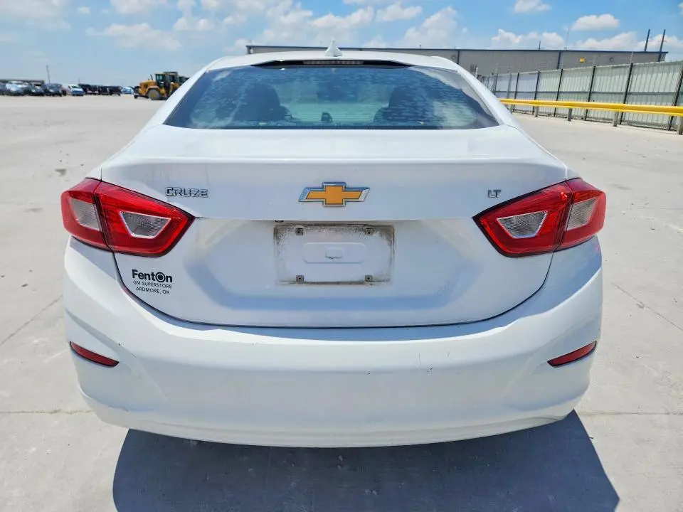2018 CHEVROLET CRUZE LT  