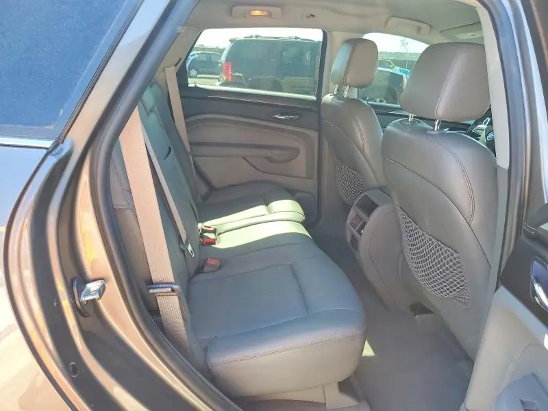 2011 CADILLAC SRX   
