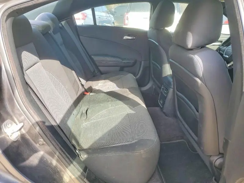 2016 DODGE CHARGER SE  