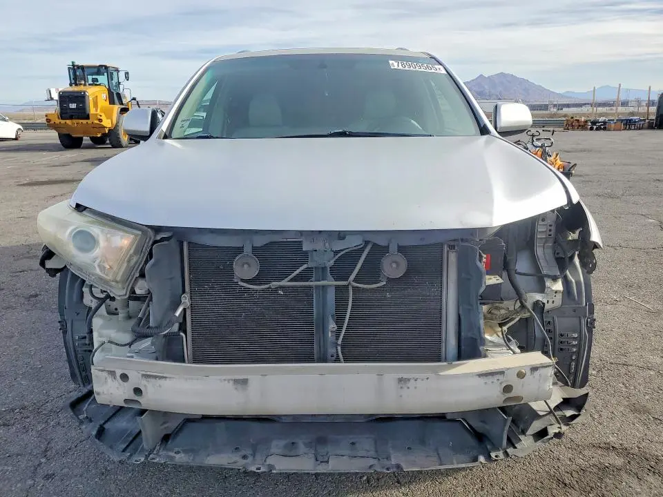2011 TOYOTA HIGHLANDER BASE  