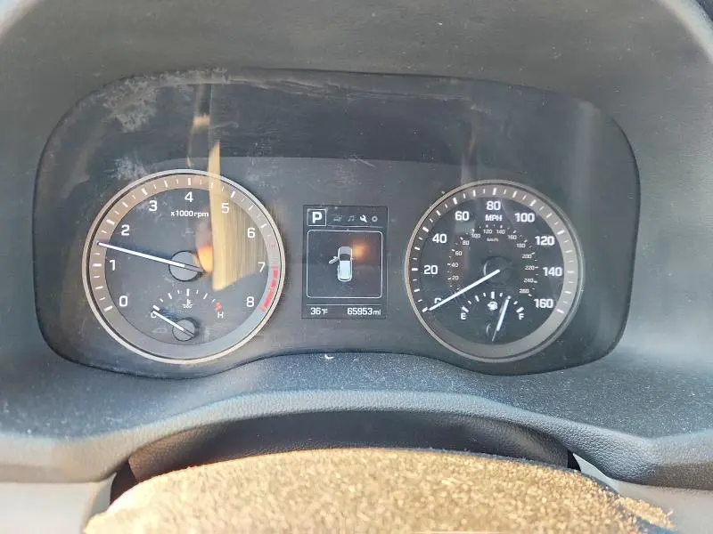 2018 HYUNDAI TUCSON SE  