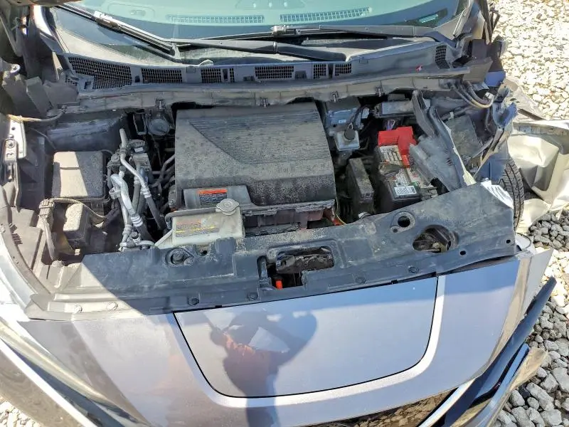 2022 NISSAN LEAF SV PLUS  