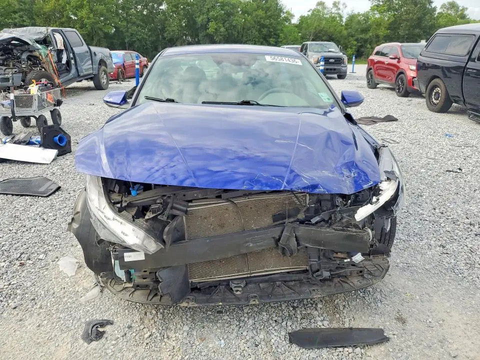 2022 HYUNDAI ELANTRA SE  