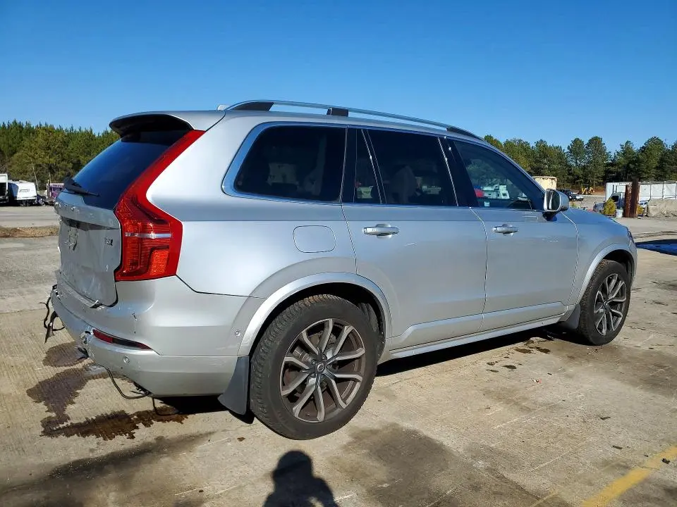 2017 VOLVO XC90 T6  