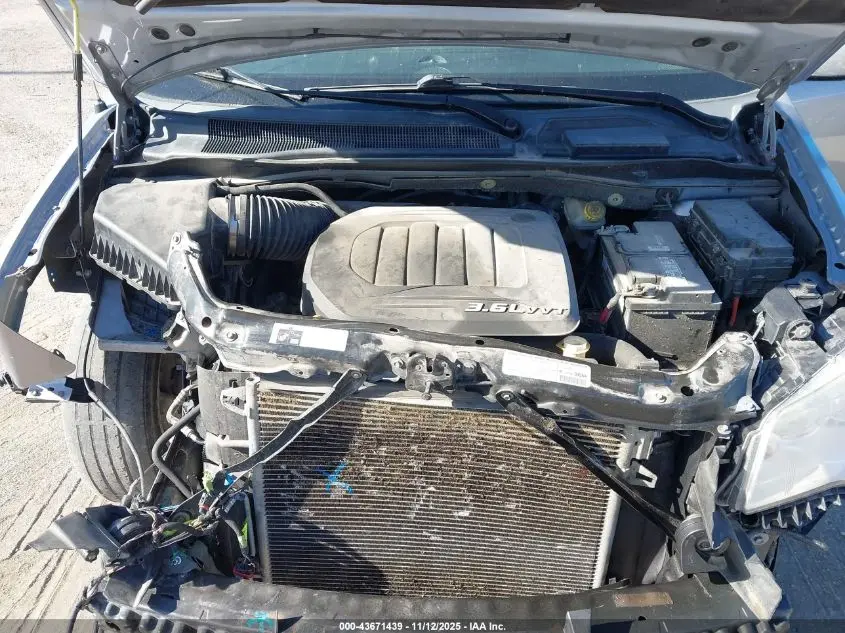 2013 CHRYSLER TOWN & COUNTRY TOURING