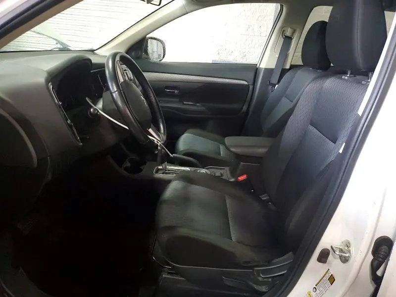 2014 MITSUBISHI OUTLANDER SE  