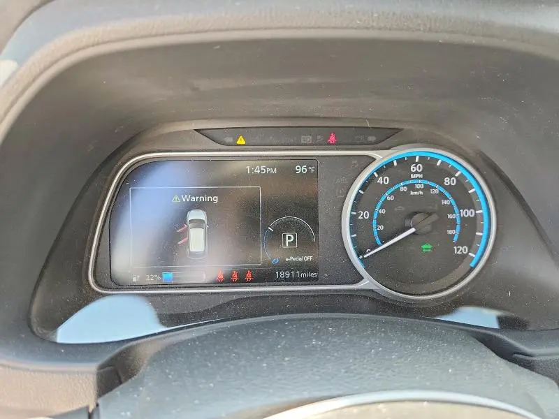 2023 NISSAN LEAF SV PLUS  