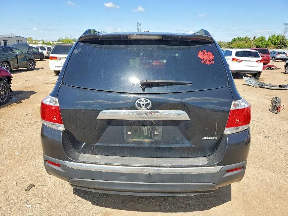2011 TOYOTA HIGHLANDER LIMITED  
