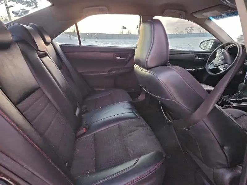 2015 TOYOTA CAMRY LE  