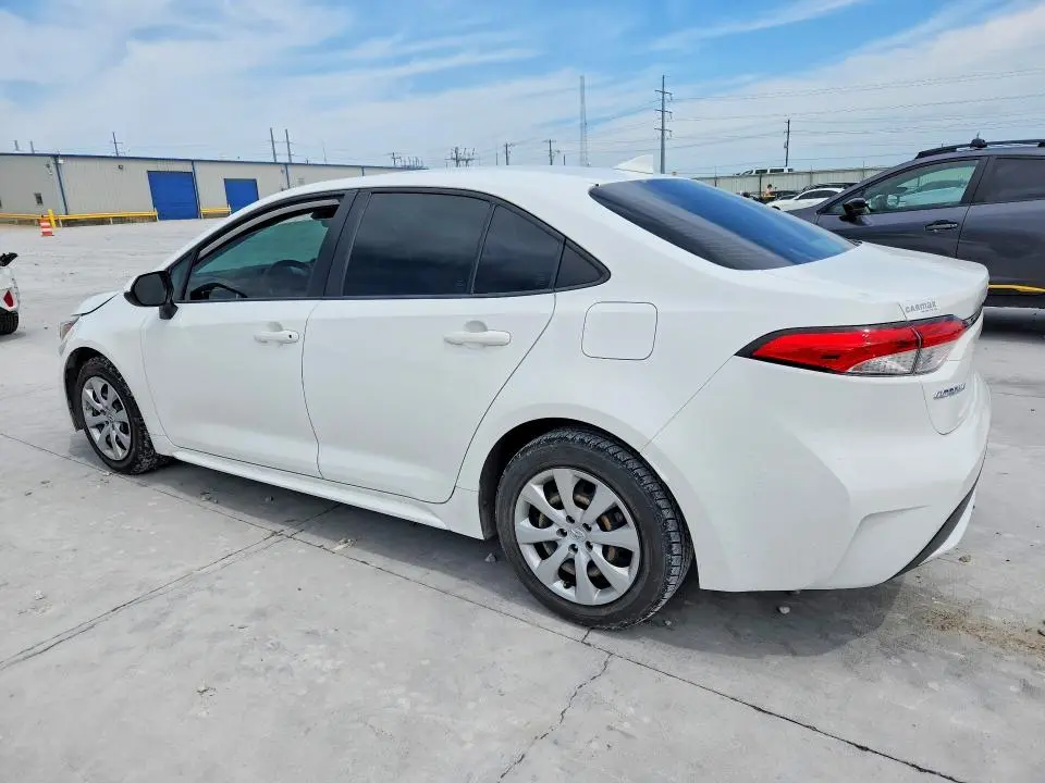 2022 TOYOTA COROLLA LE  