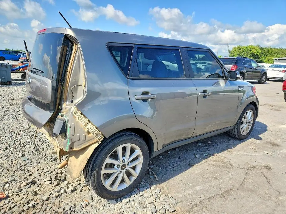 2018 KIA SOUL +  