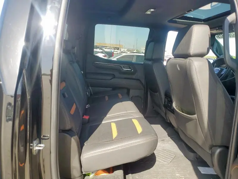 2023 GMC SIERRA K1500 AT4  