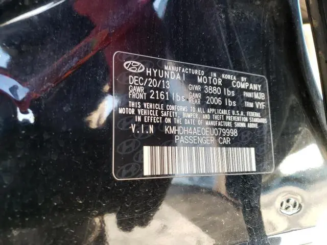 2014 HYUNDAI ELANTRA SE  
