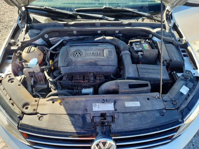 2016 VOLKSWAGEN JETTA SEL  