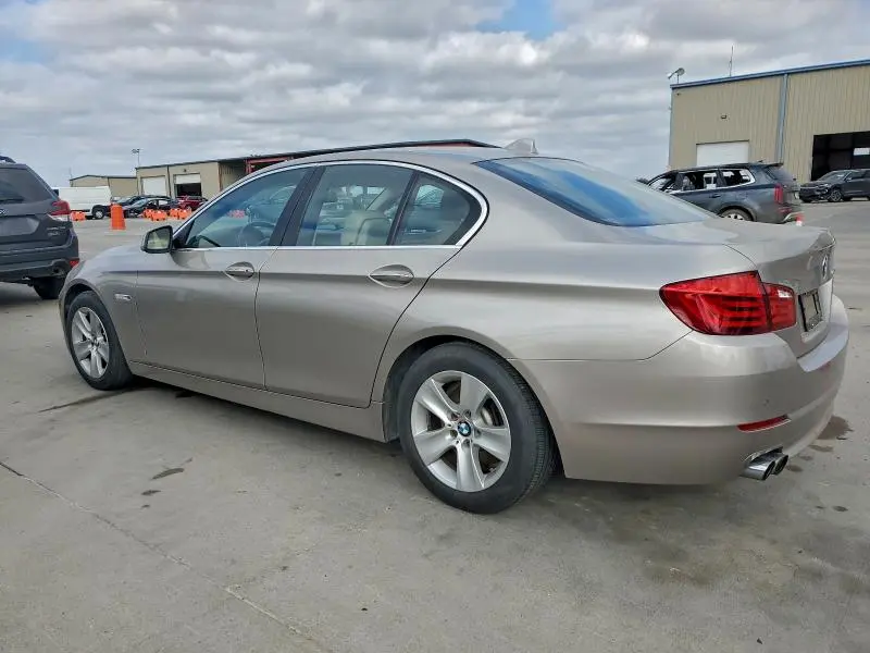 2011 BMW 528 I  