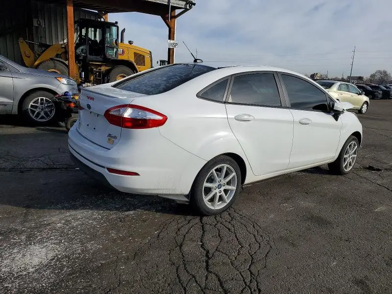 2017 FORD FIESTA SE  