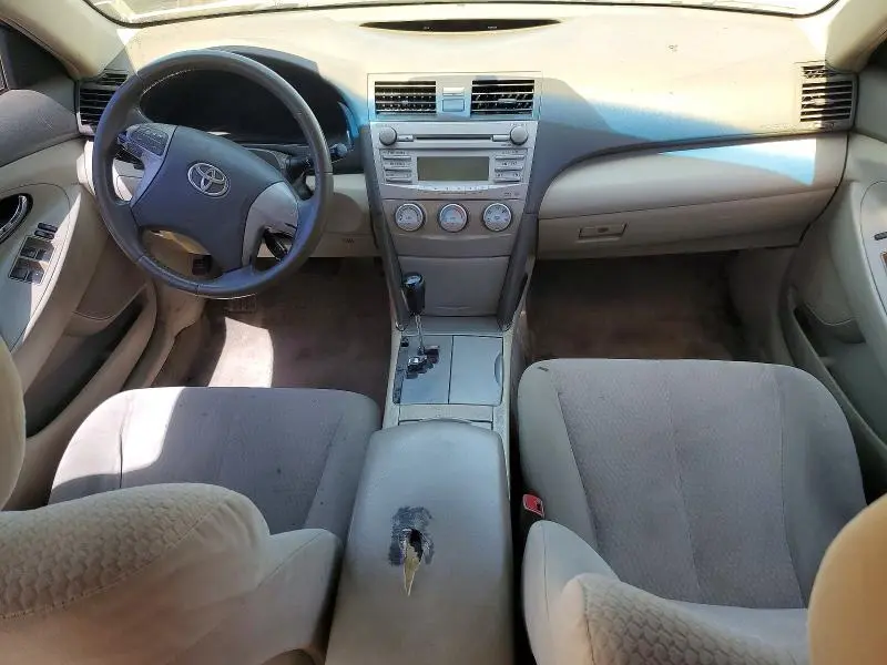 2010 TOYOTA CAMRY LE  