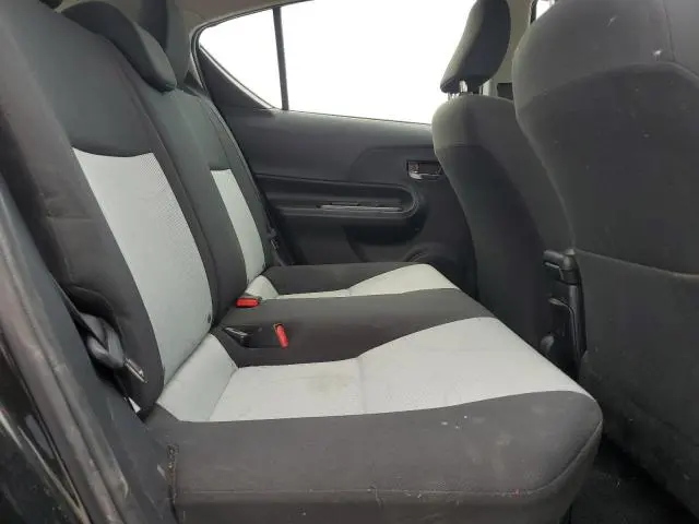 2016 TOYOTA PRIUS C   