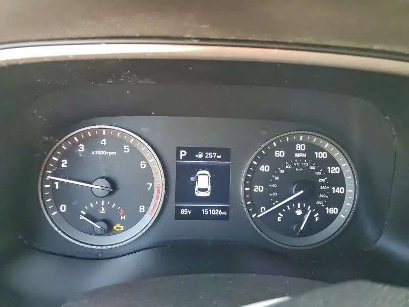 2020 HYUNDAI TUCSON SE  