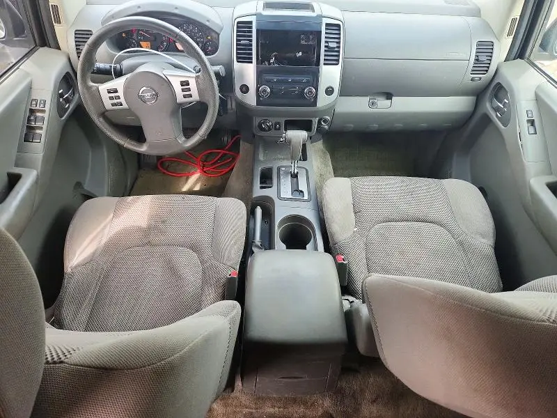 2013 NISSAN FRONTIER S  