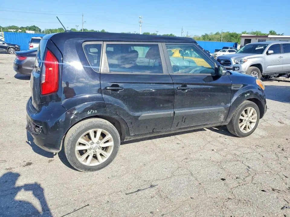 2012 KIA SOUL +  